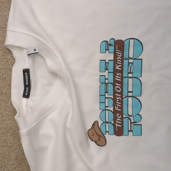 Rare Roses Rodeo Tee - Picture 4 of 4